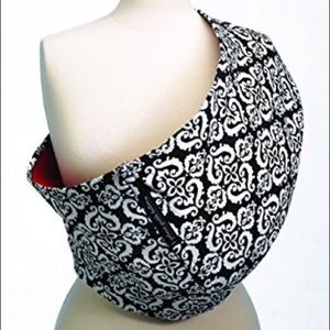 Petunia Pickle Bottom Sojourn Sling Large